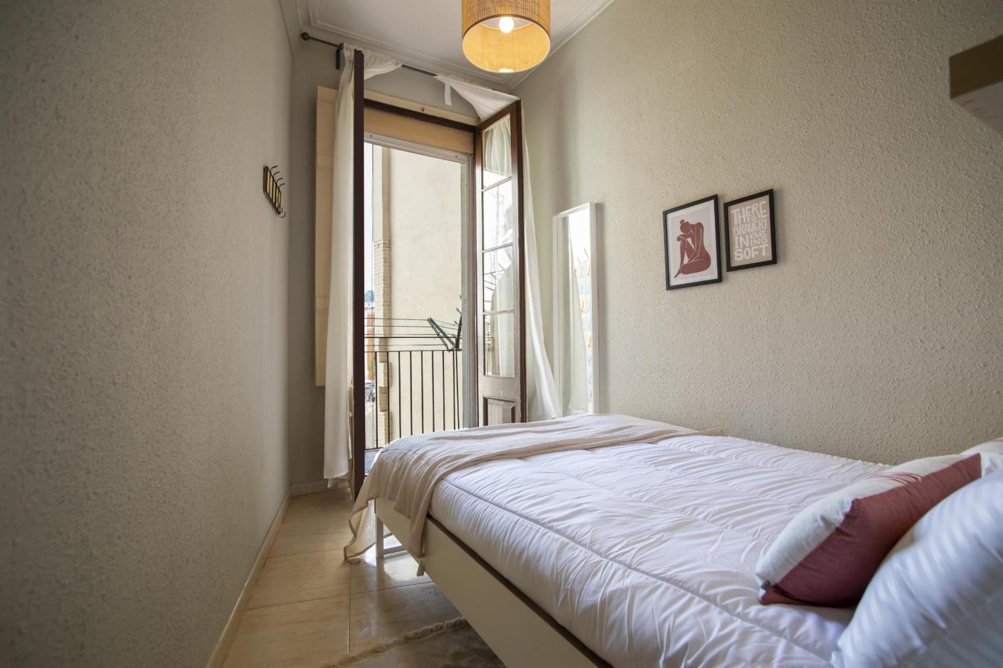 22man1017- Cute In Sant Antoni Apartment